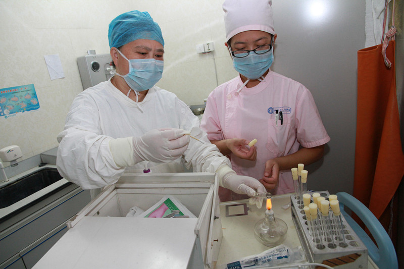 新生儿奶嘴采样